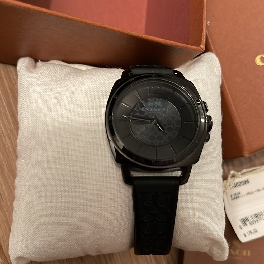 Coach Watch - Picture 2 of 4